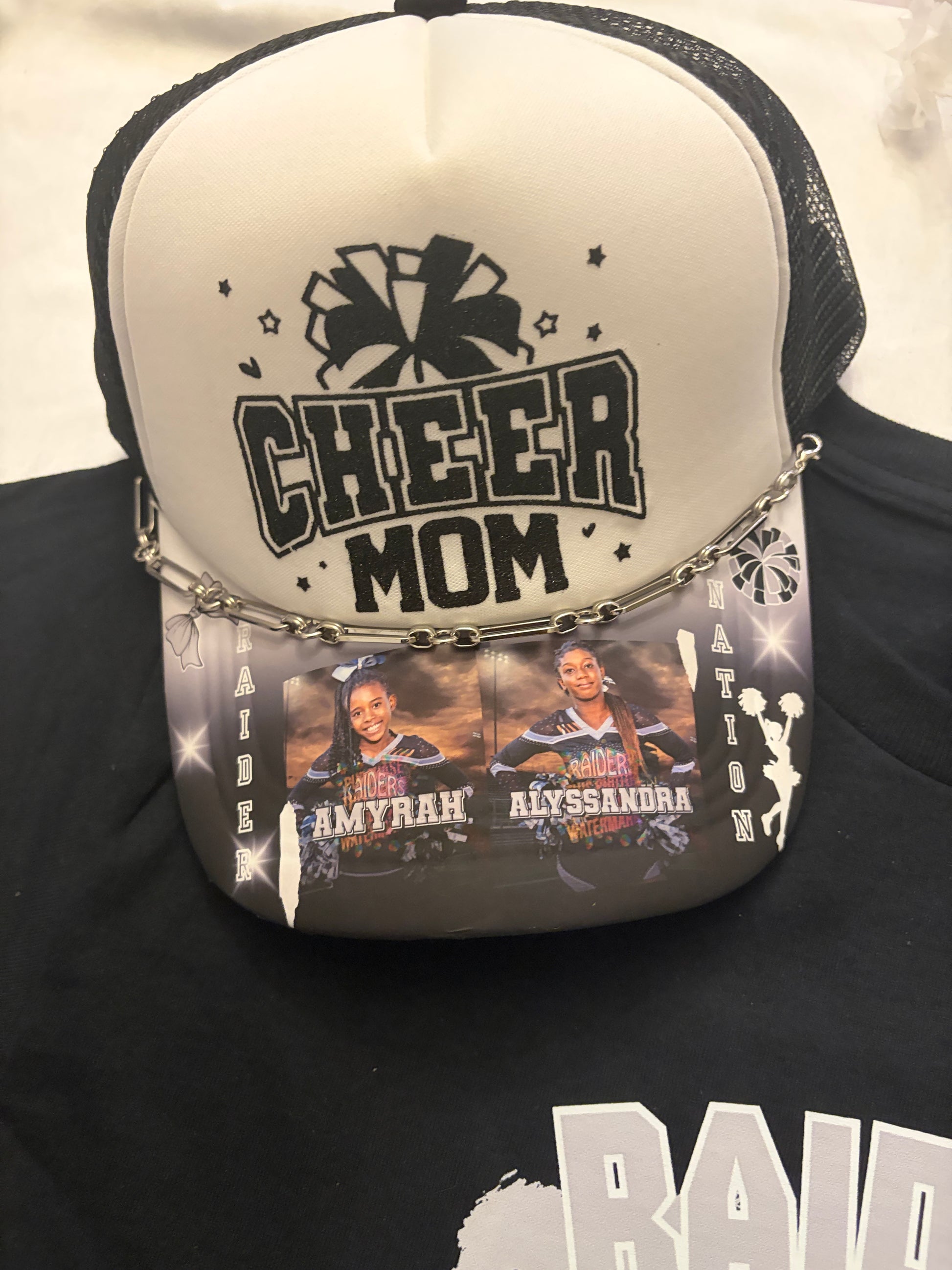 🧢 Custom Trucker Hats – Bold Style. Fully You. Brim & Top